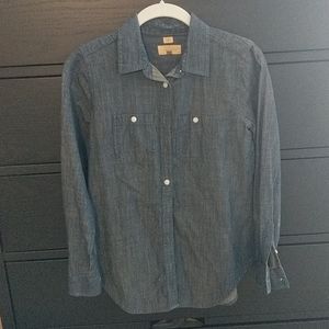 Loft Chambray shirt (Like new!)